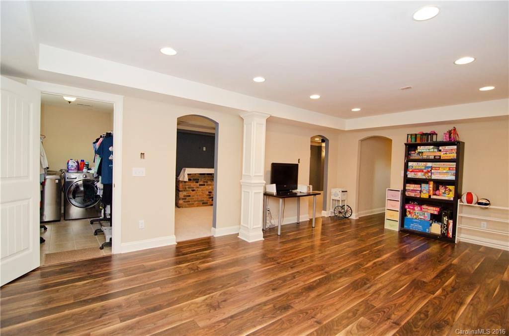 River Hills - Residential