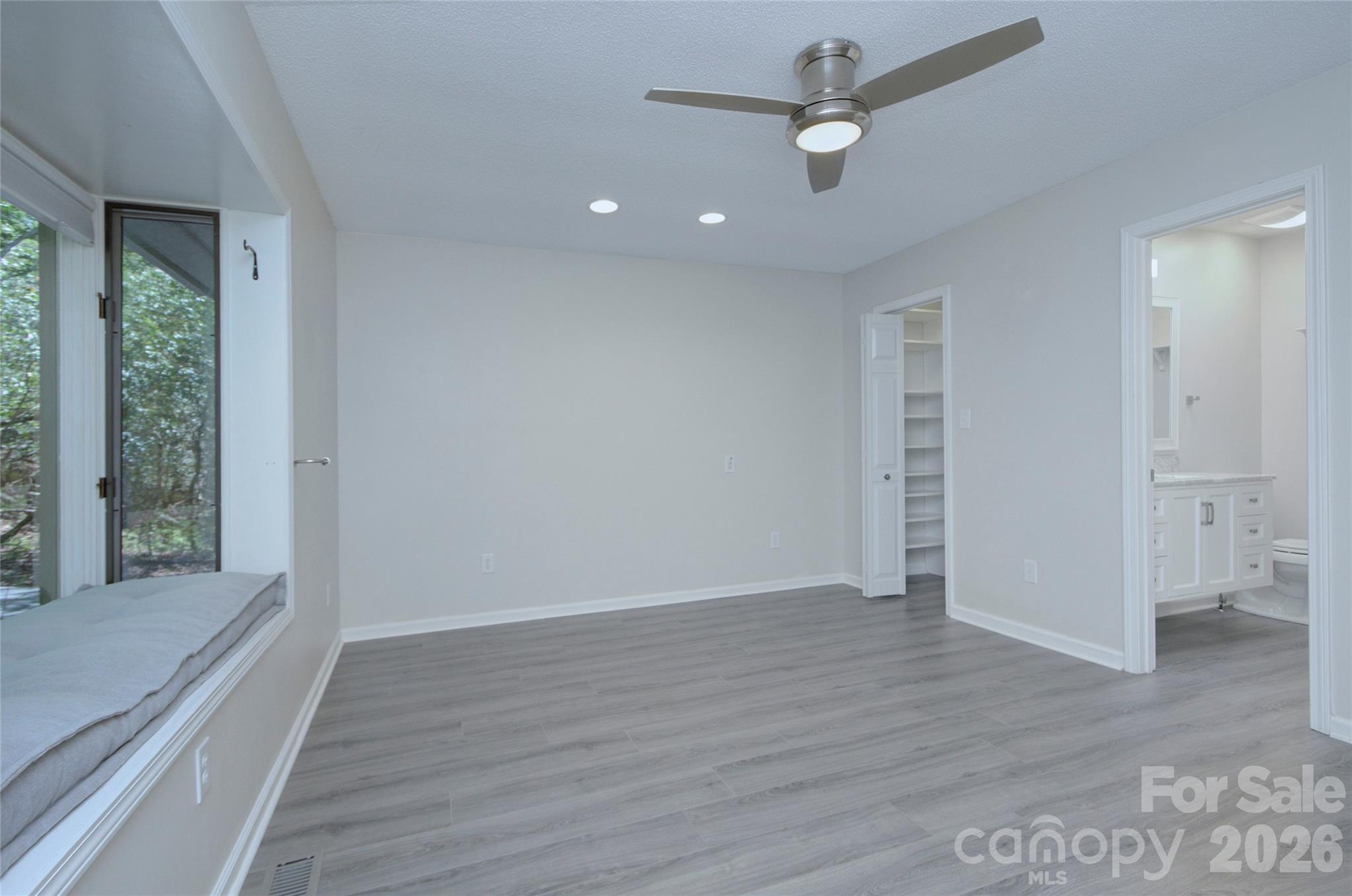 Connestee Falls - Residential