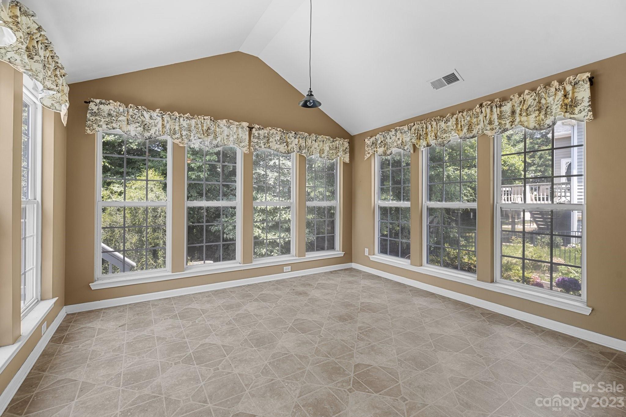 Glen Laurel - Residential