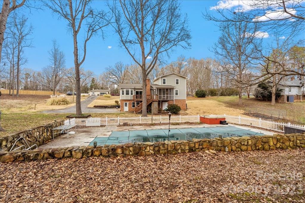 Oak Meadow - Residential