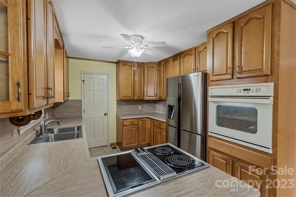 Oak Meadow - Residential