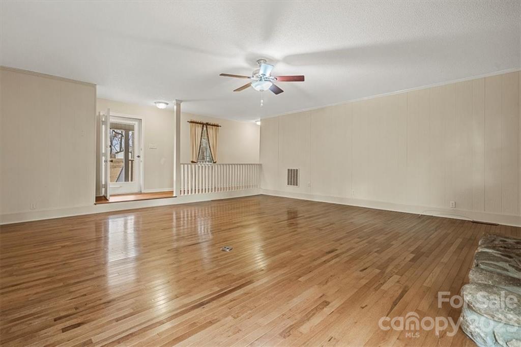 Oak Meadow - Residential