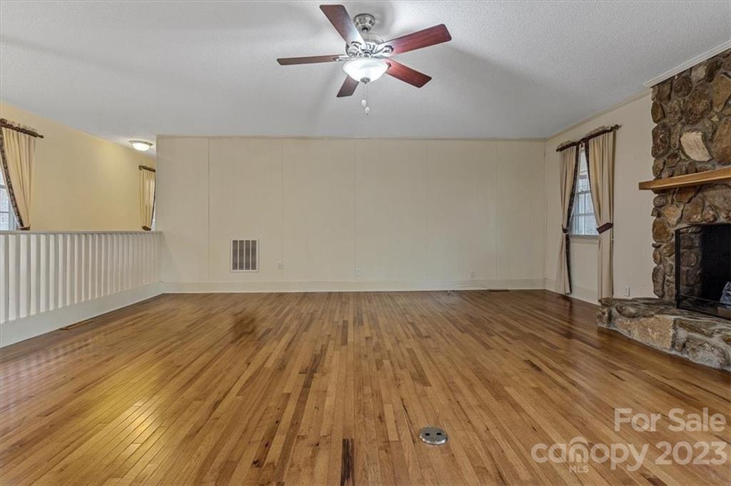 Oak Meadow - Residential