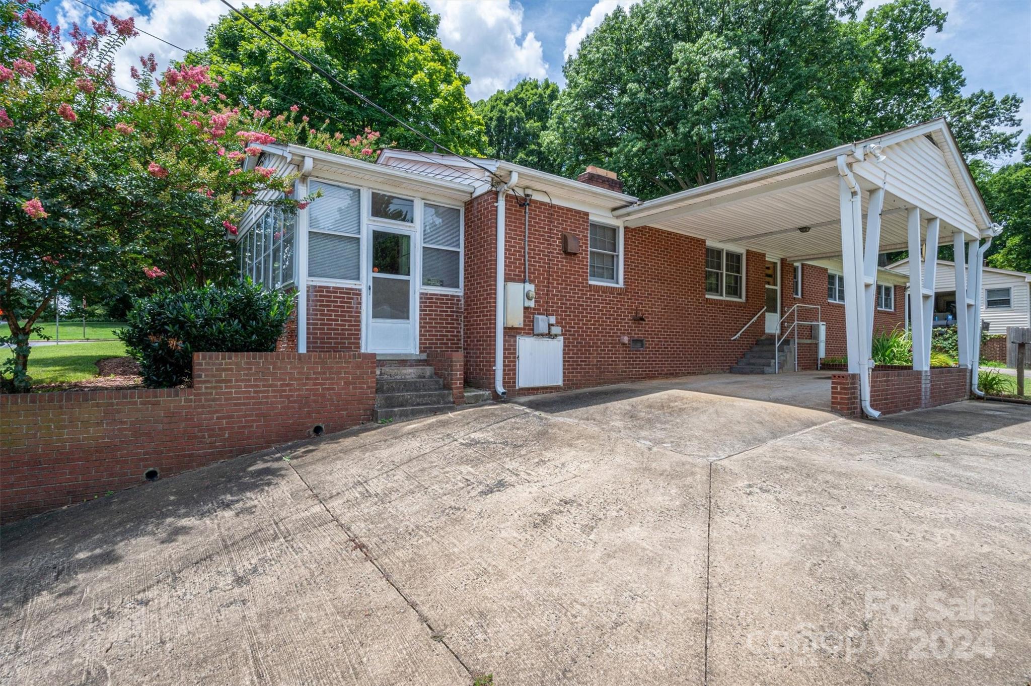 Thomas Acres - Residential