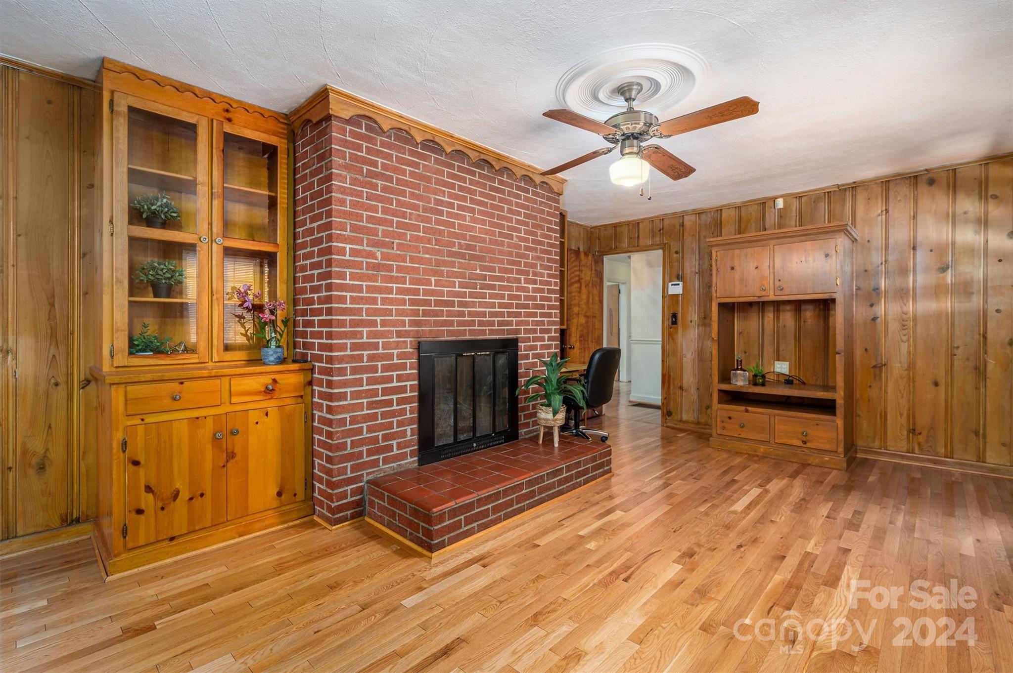 Thomas Acres - Residential