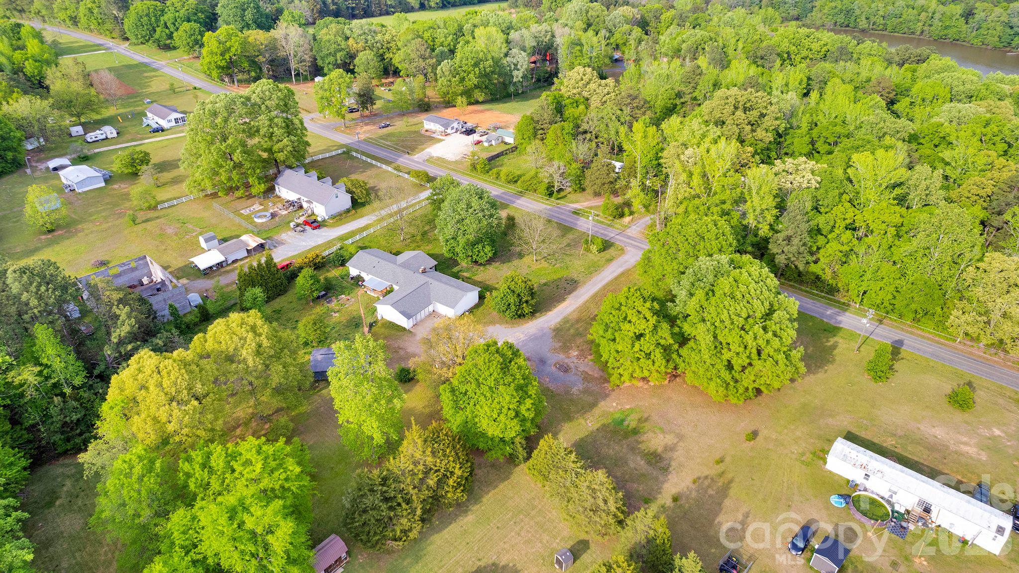 1260 Russell Road