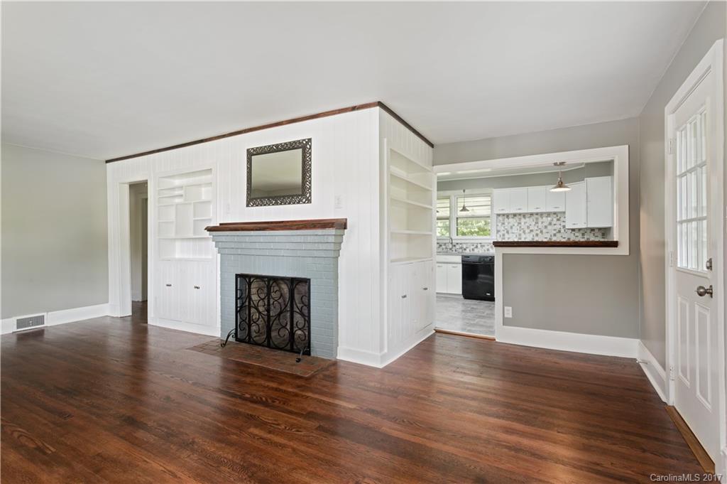 Royal Pines - Residential