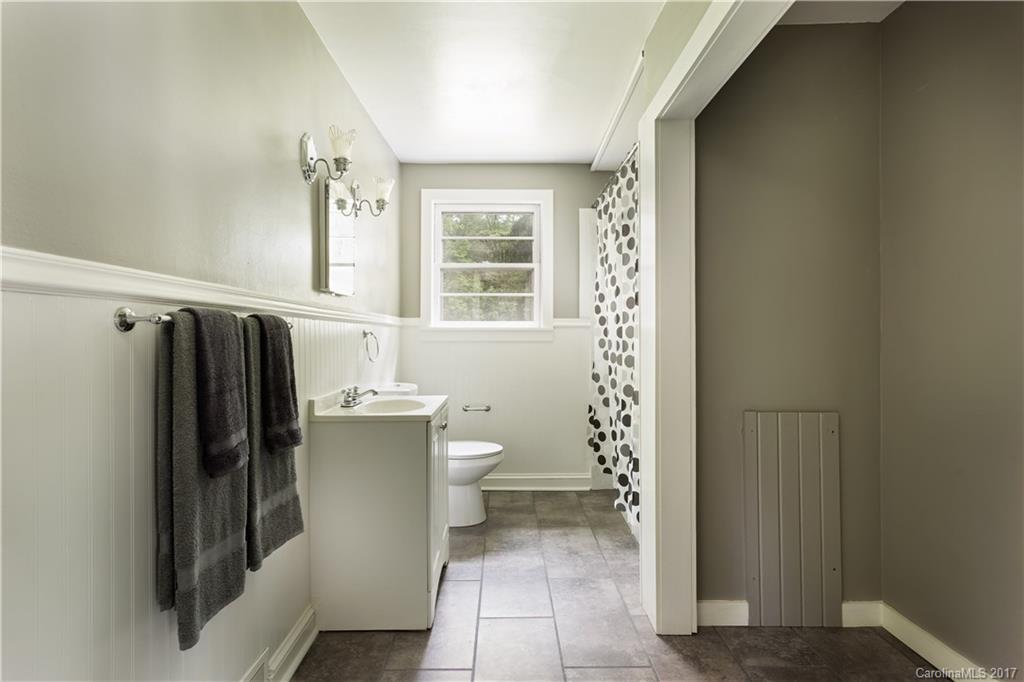 Royal Pines - Residential