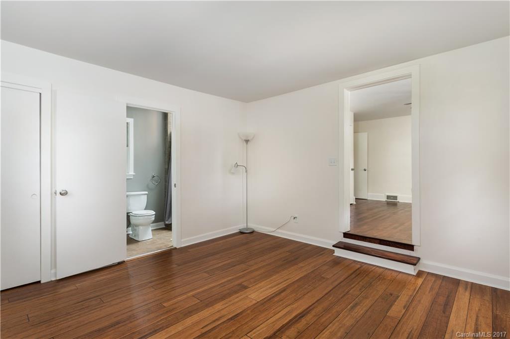 Royal Pines - Residential