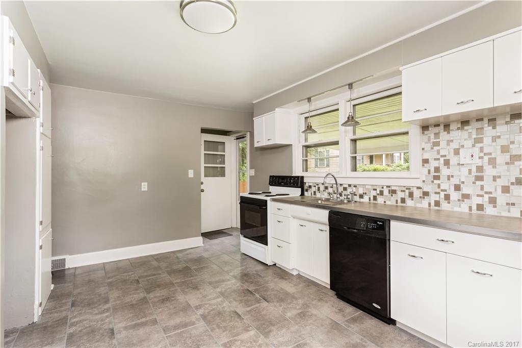 Royal Pines - Residential