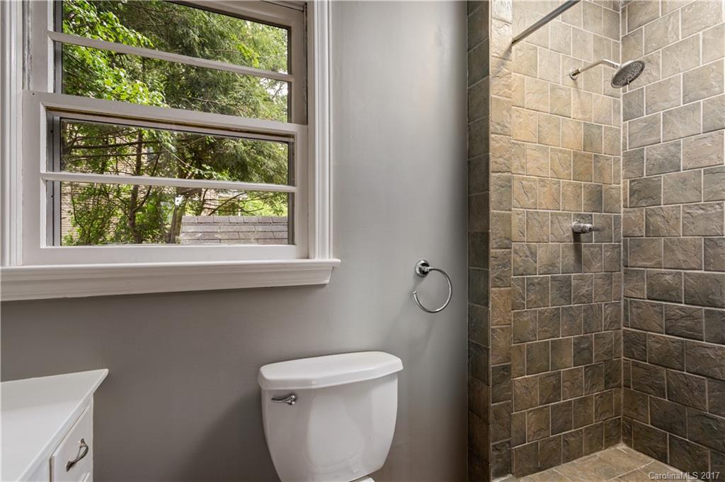 Royal Pines - Residential