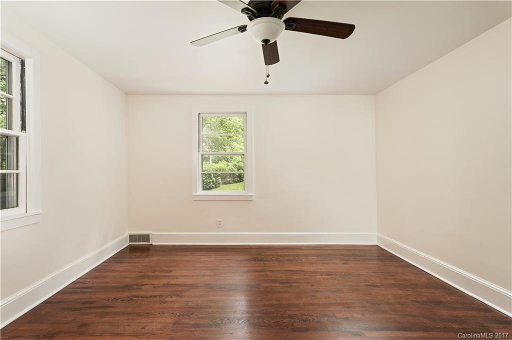 Royal Pines - Residential