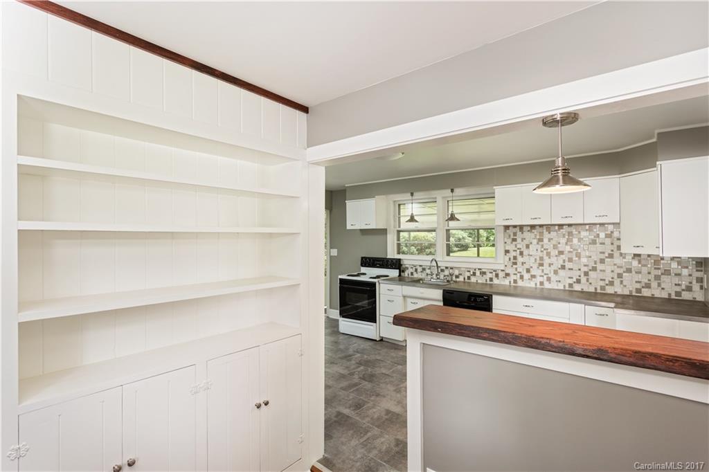 Royal Pines - Residential