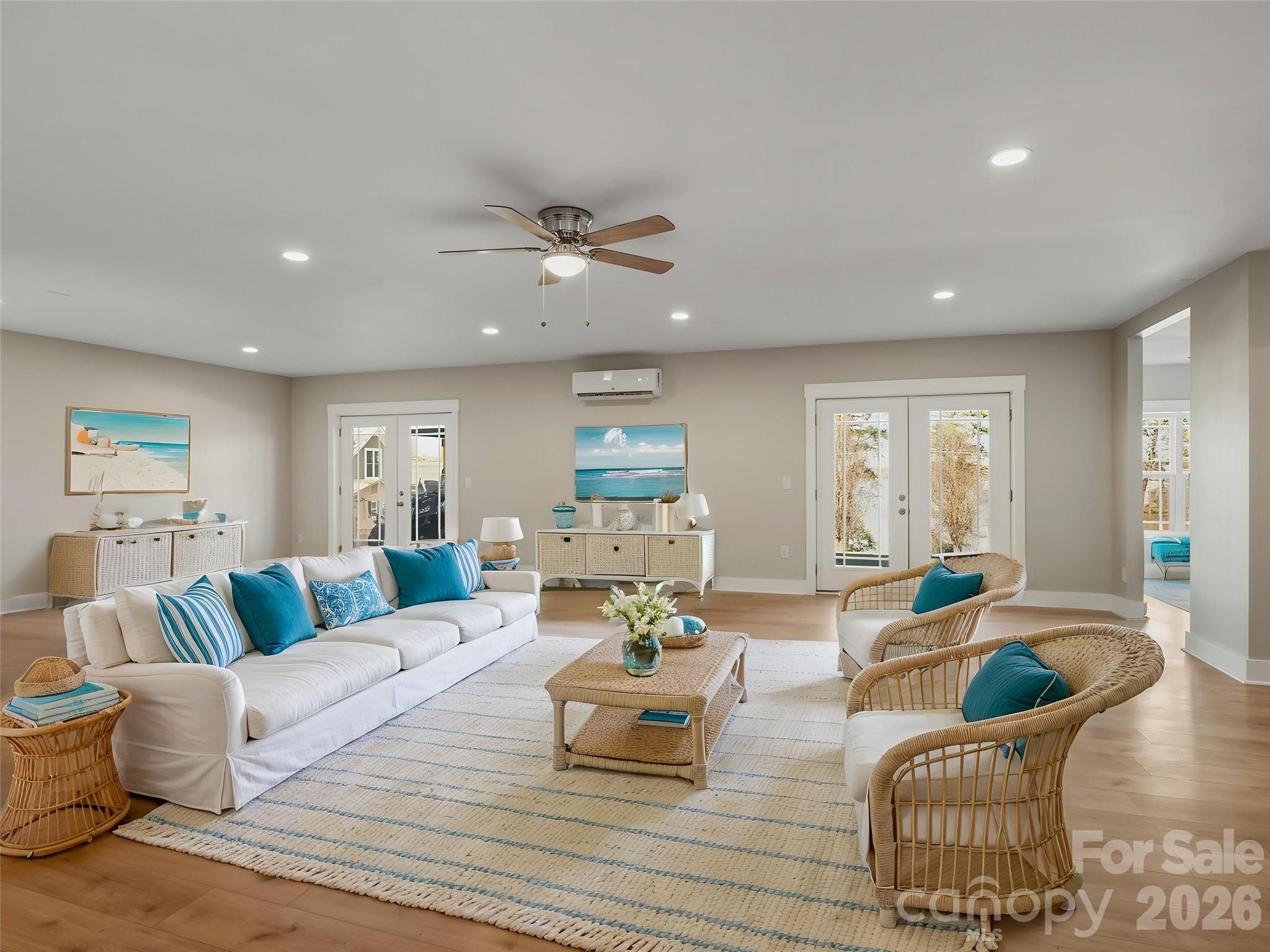9464 Riviera Drive