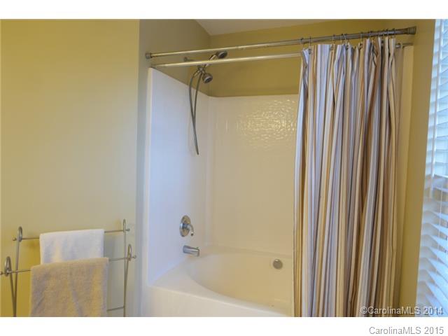 Autumn Cove at Lake Wylie - Residential