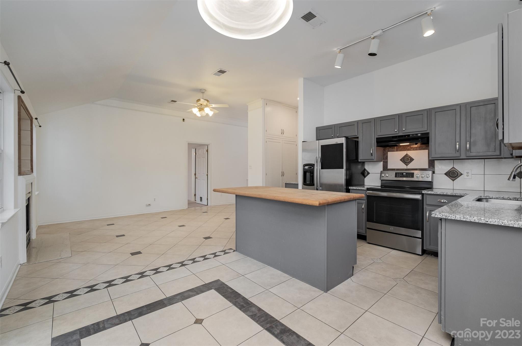 Steelechase - Residential