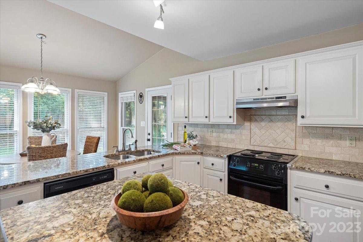 Royal Oaks - Residential