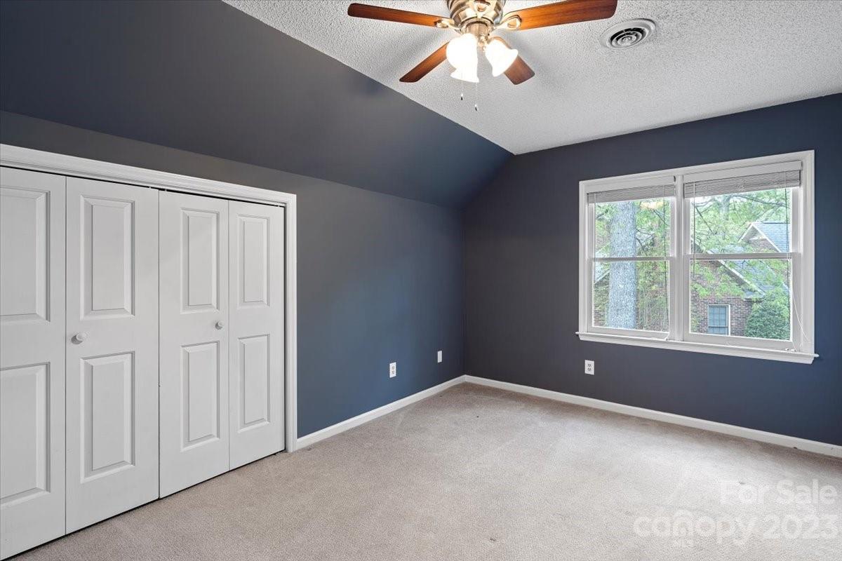 Royal Oaks - Residential