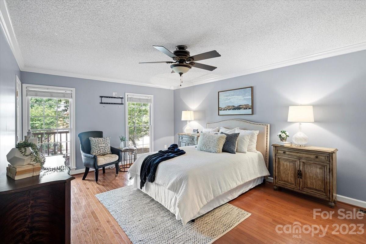 Royal Oaks - Residential