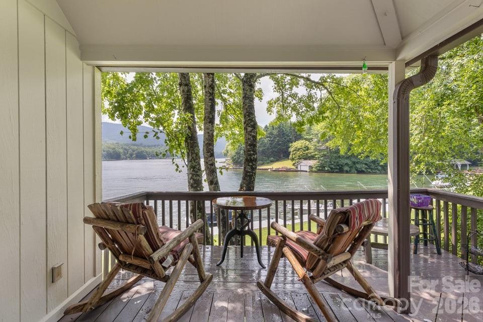 82 Innsbrook Drive