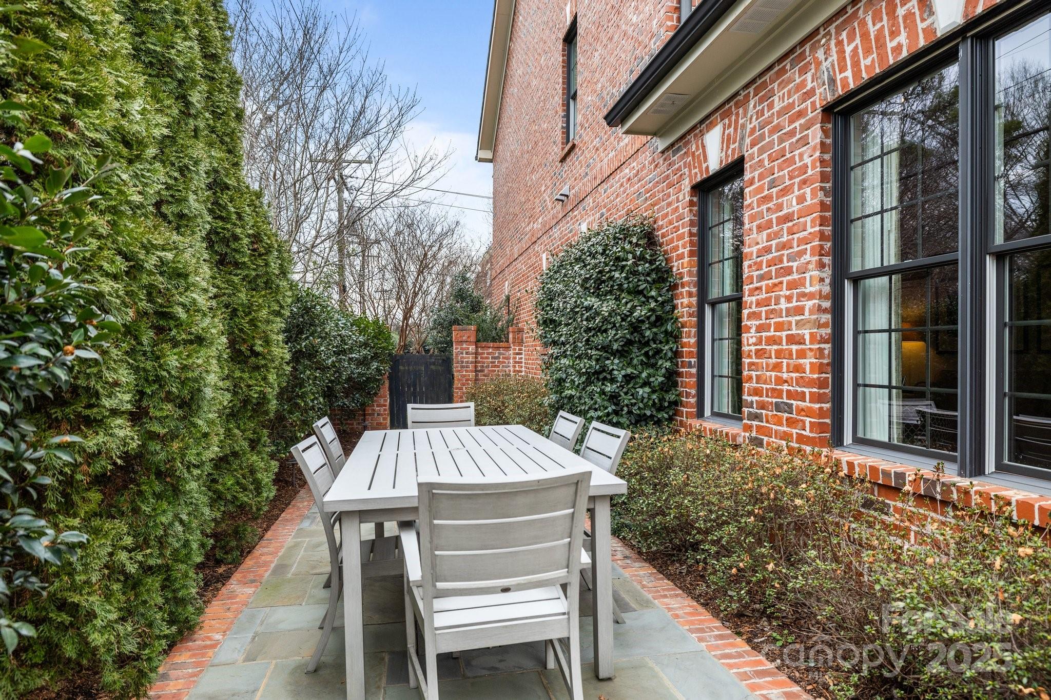 Myers Park - Residential