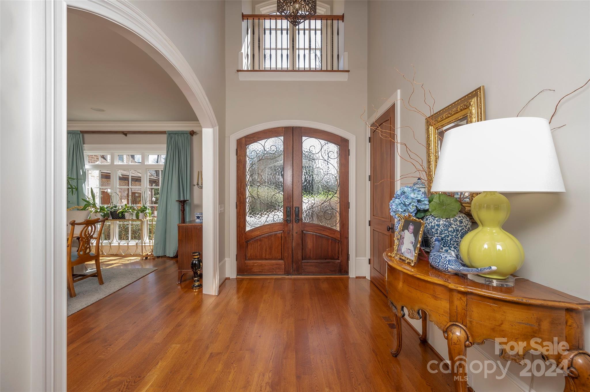 287 James Way