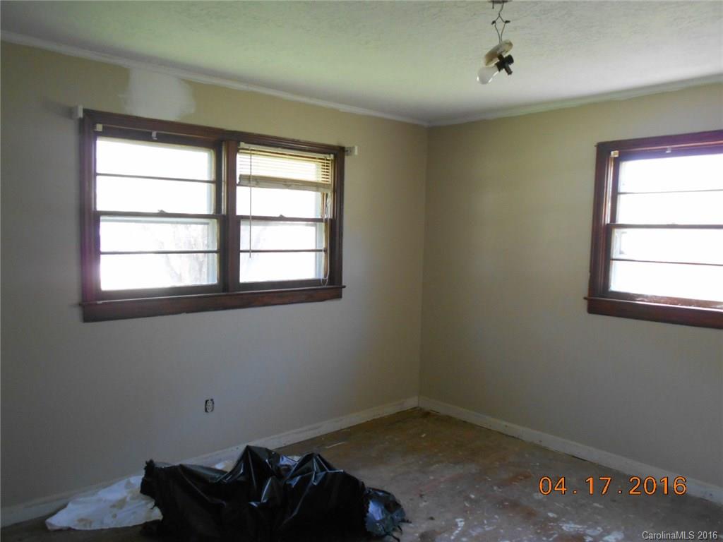 Roy B Mccracken - Residential