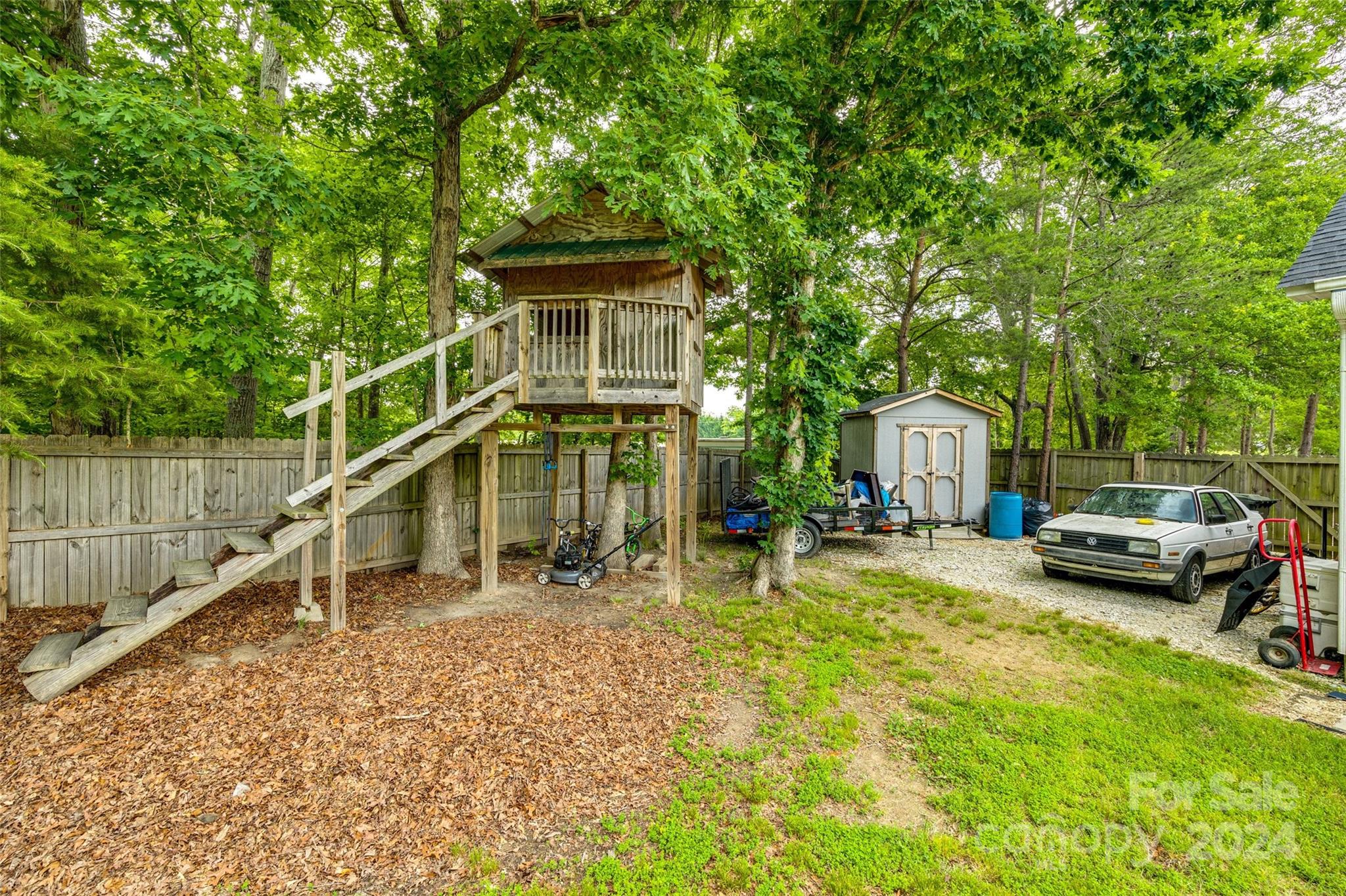 Knots Landing - Residential