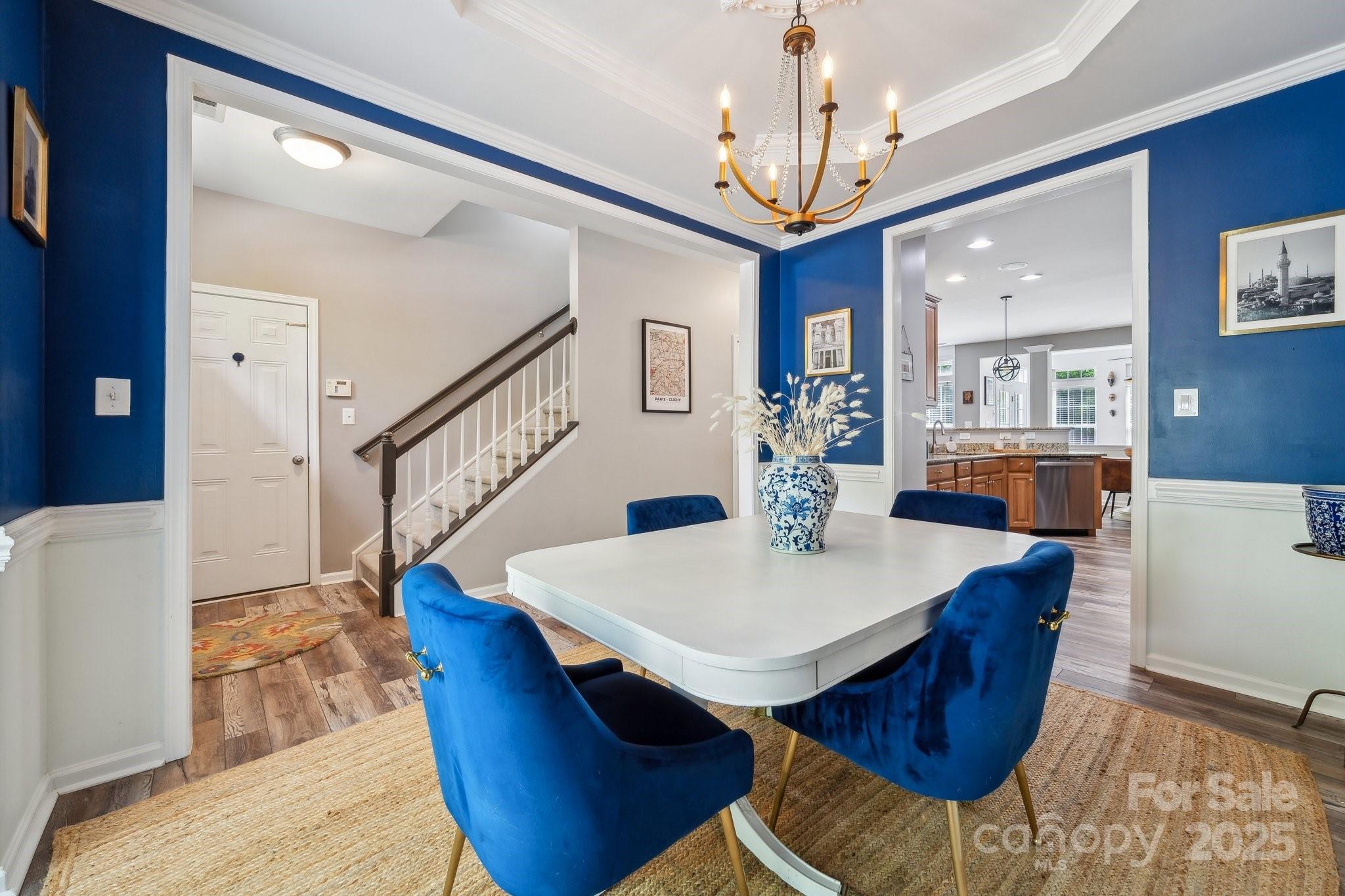 108 N Arcadian Way
