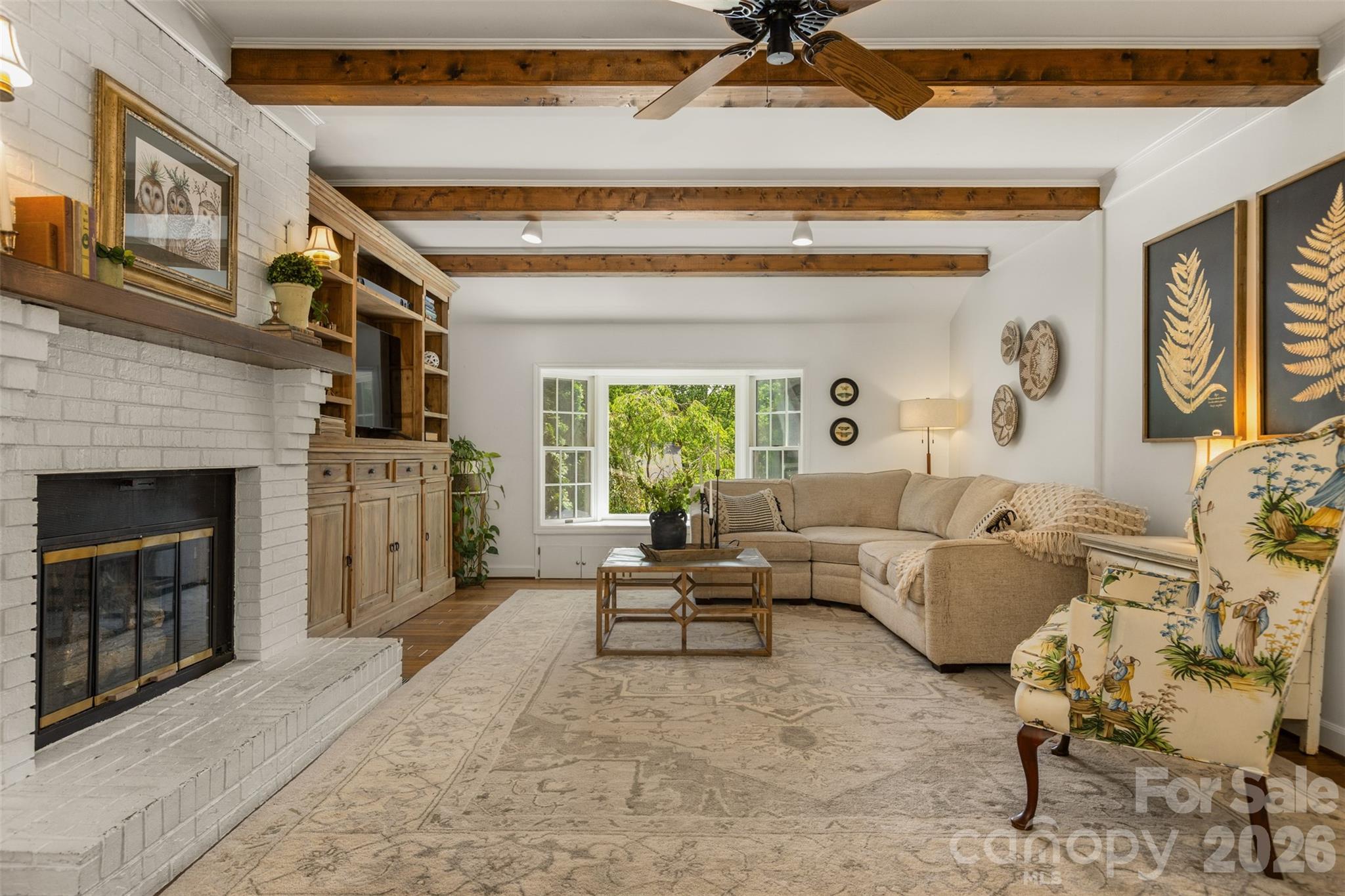 425 Sondley Woods Place