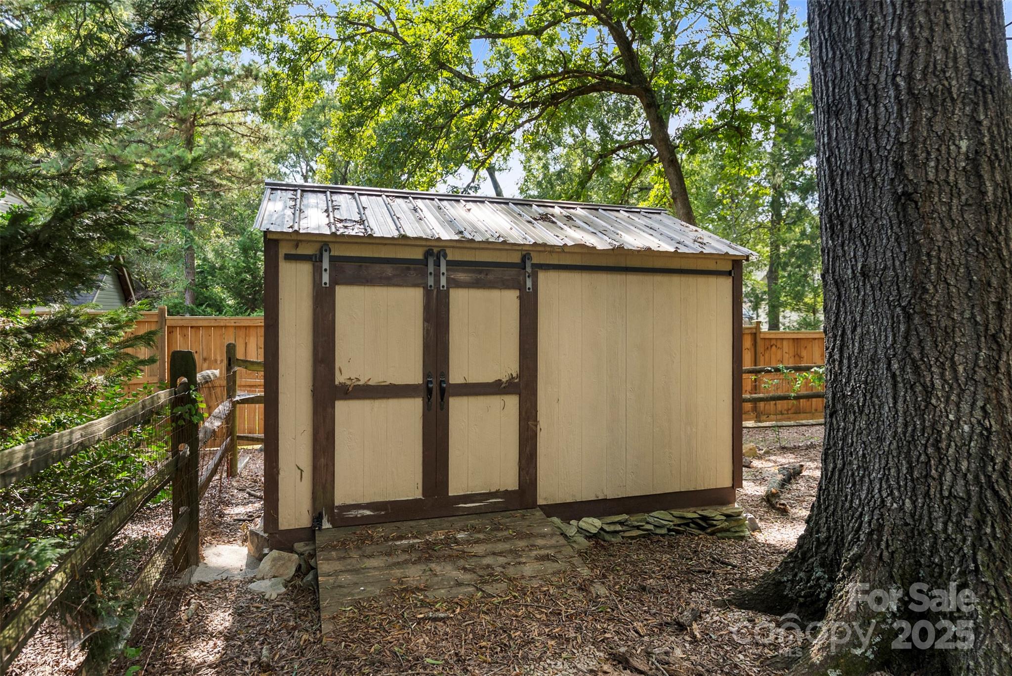 Caroline Acres - Residential