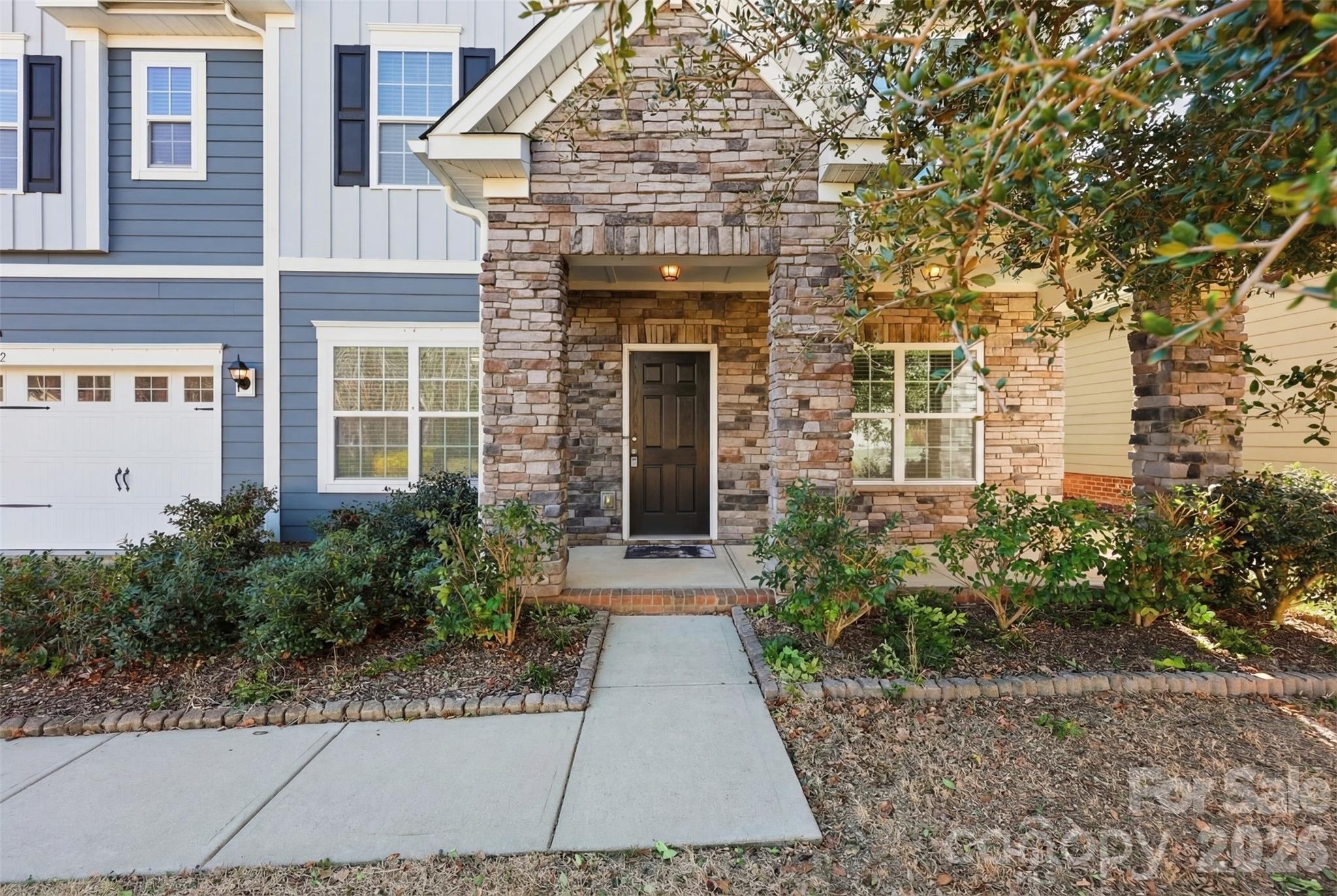 1722 Still River Way