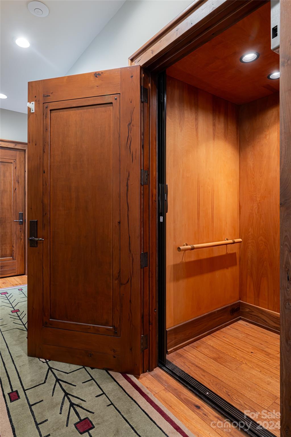 Stones Lake - Residential