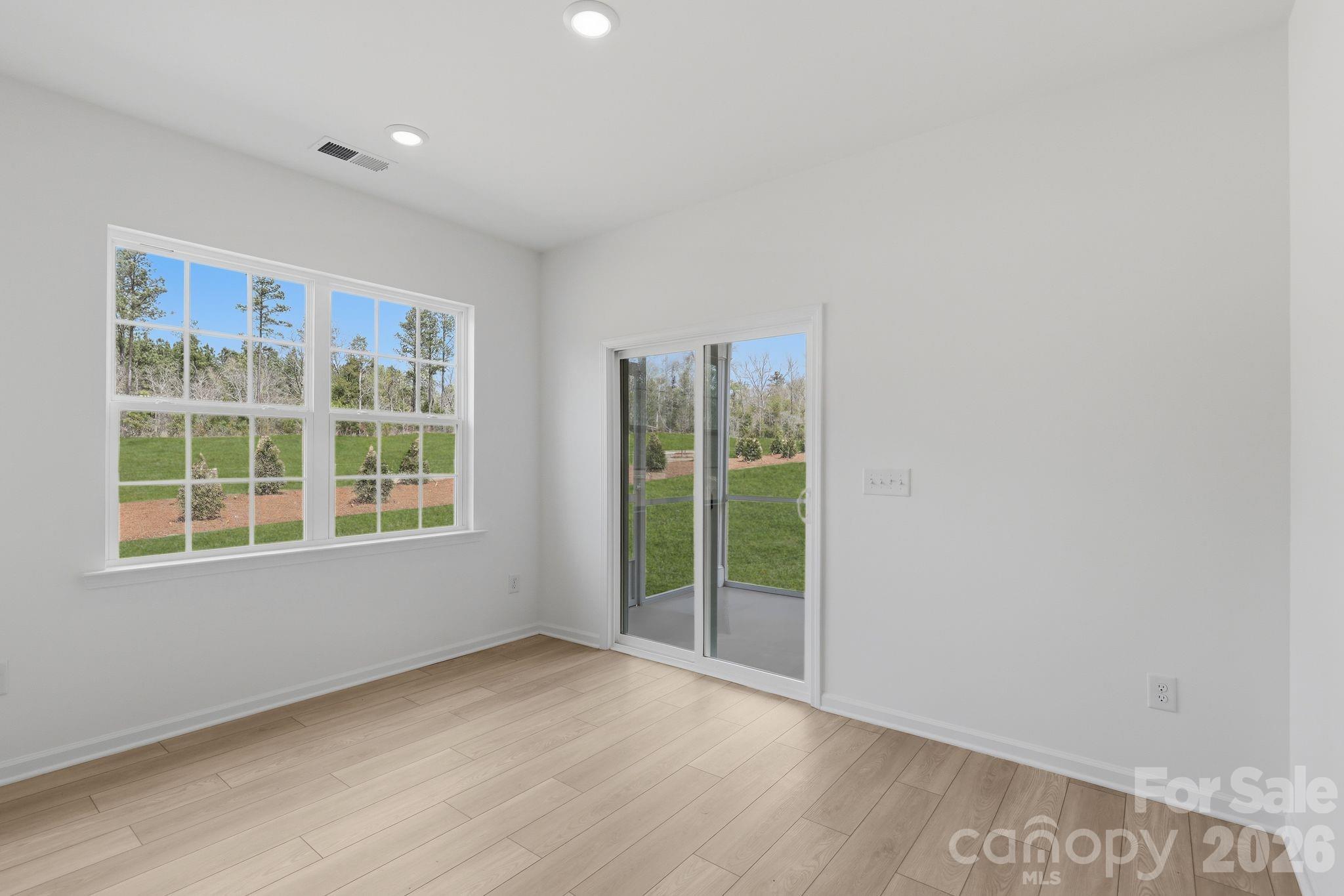 Roselyn - Residential