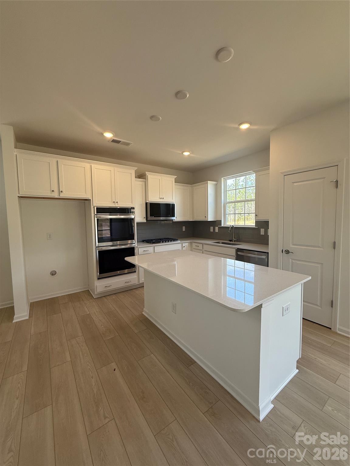 Roselyn - Residential