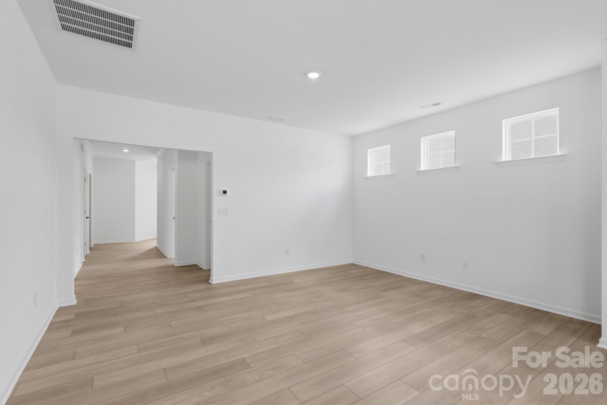 Roselyn - Residential