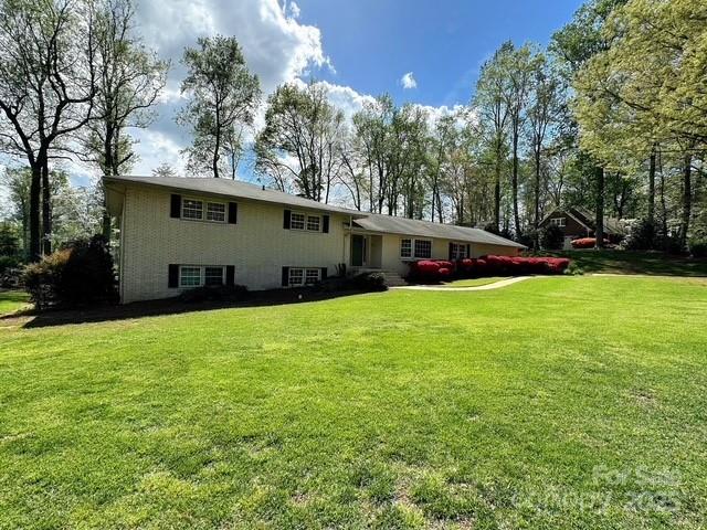 3713 Saint Regis Drive