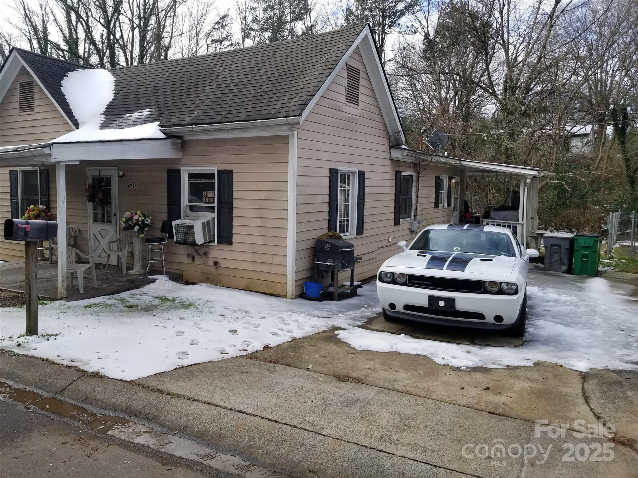 2942 Reid Avenue