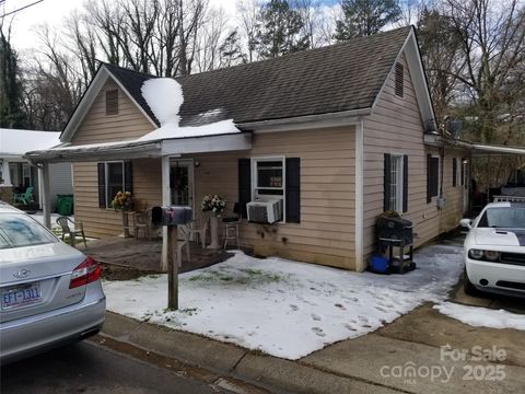 2942 Reid Avenue Charlotte NC 28208