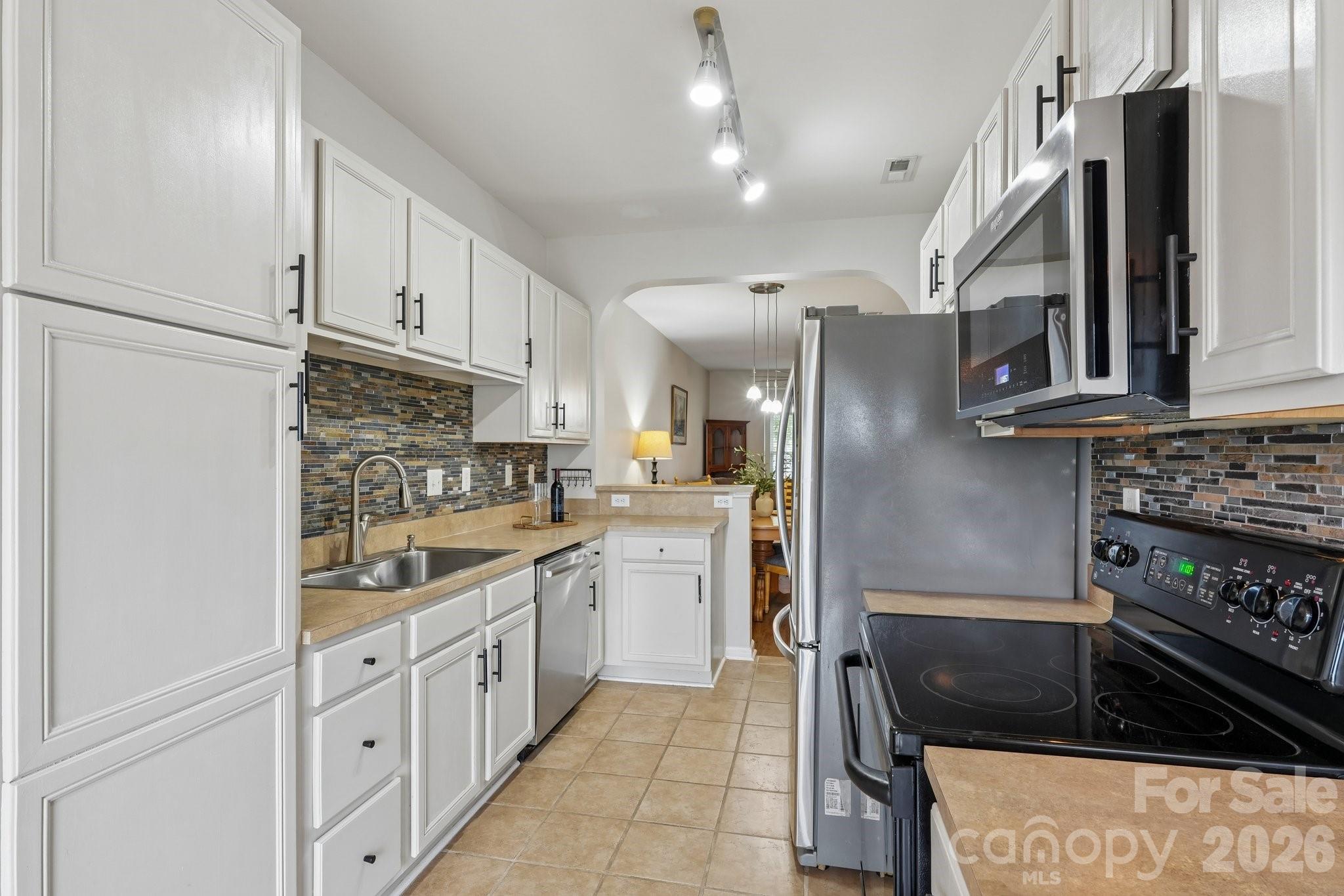 Oakstone - Residential