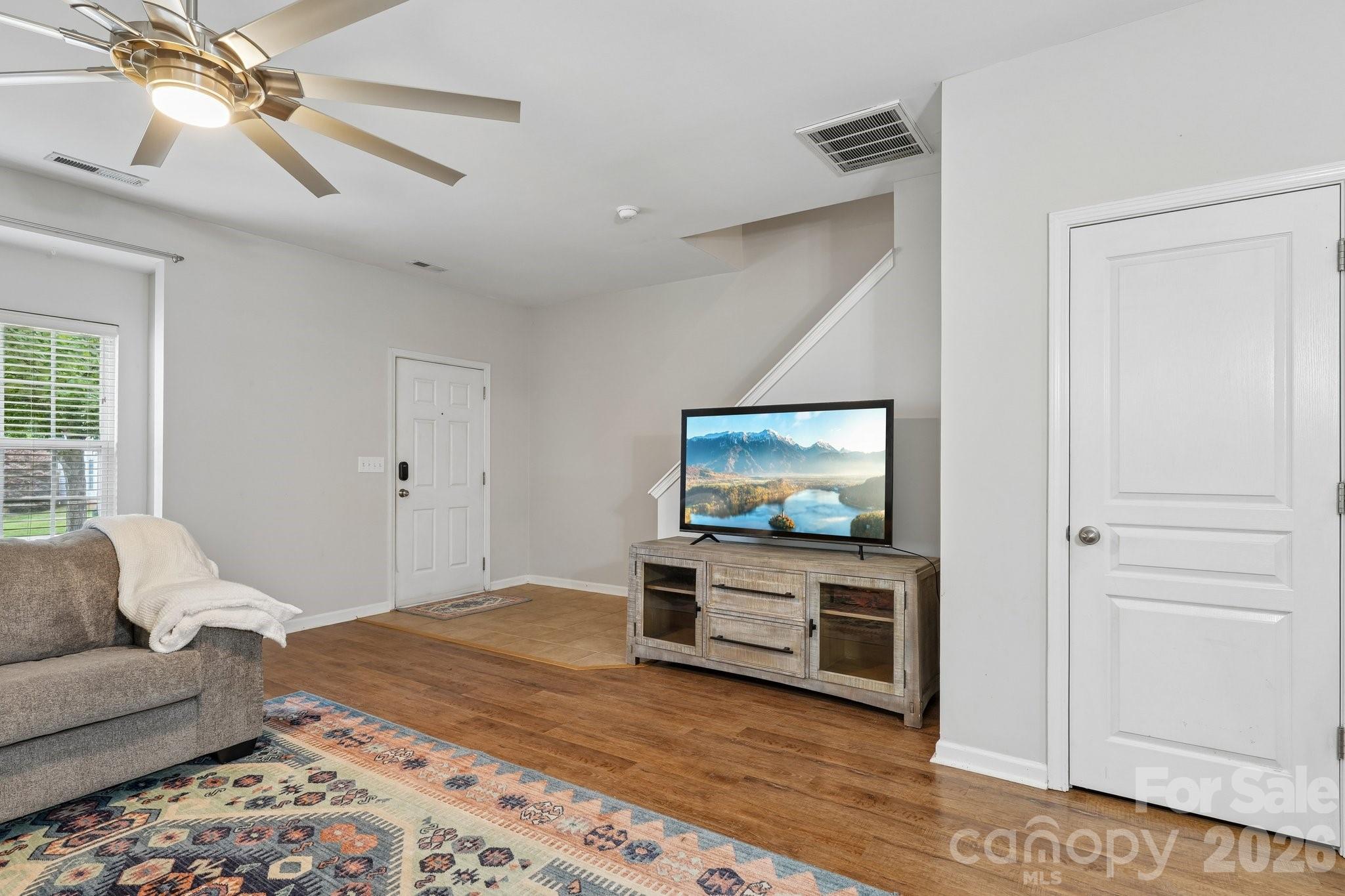 Oakstone - Residential