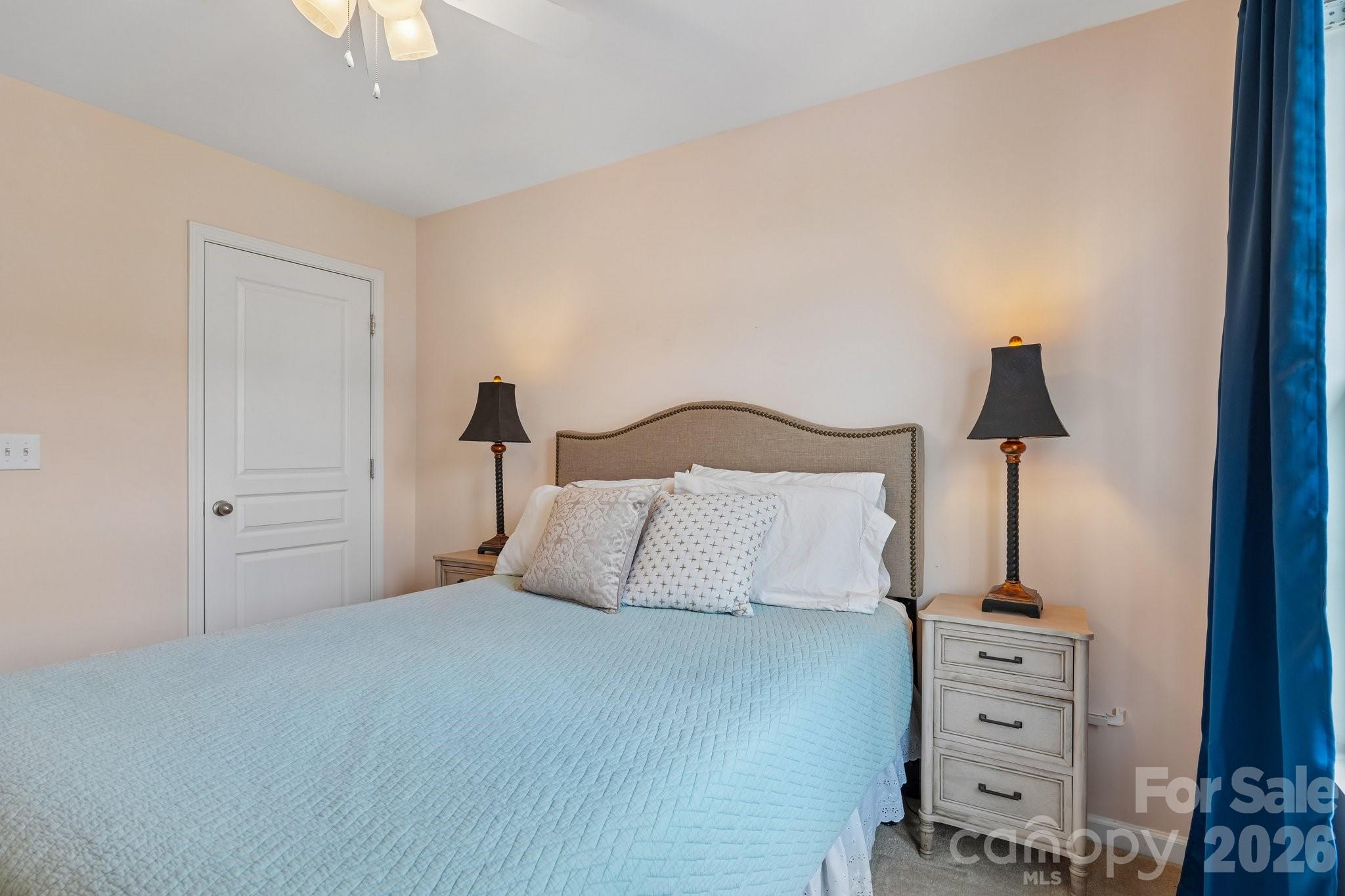 Oakstone - Residential