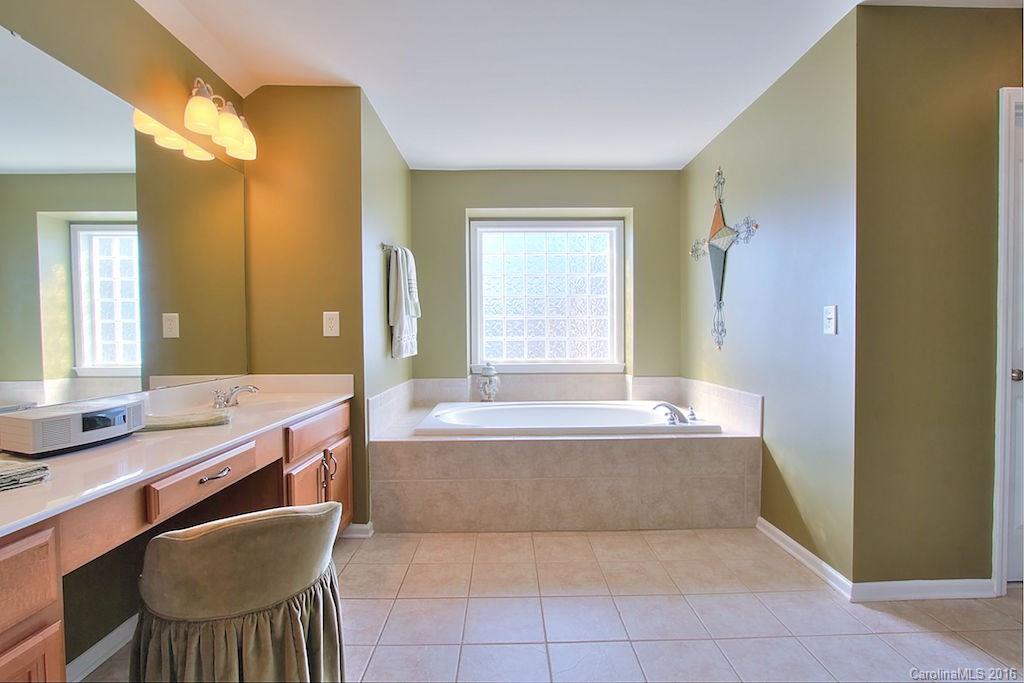 Hunter Oaks - Residential