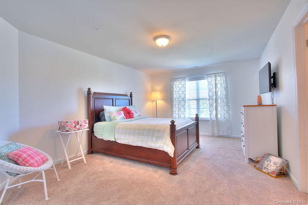 Hunter Oaks - Residential