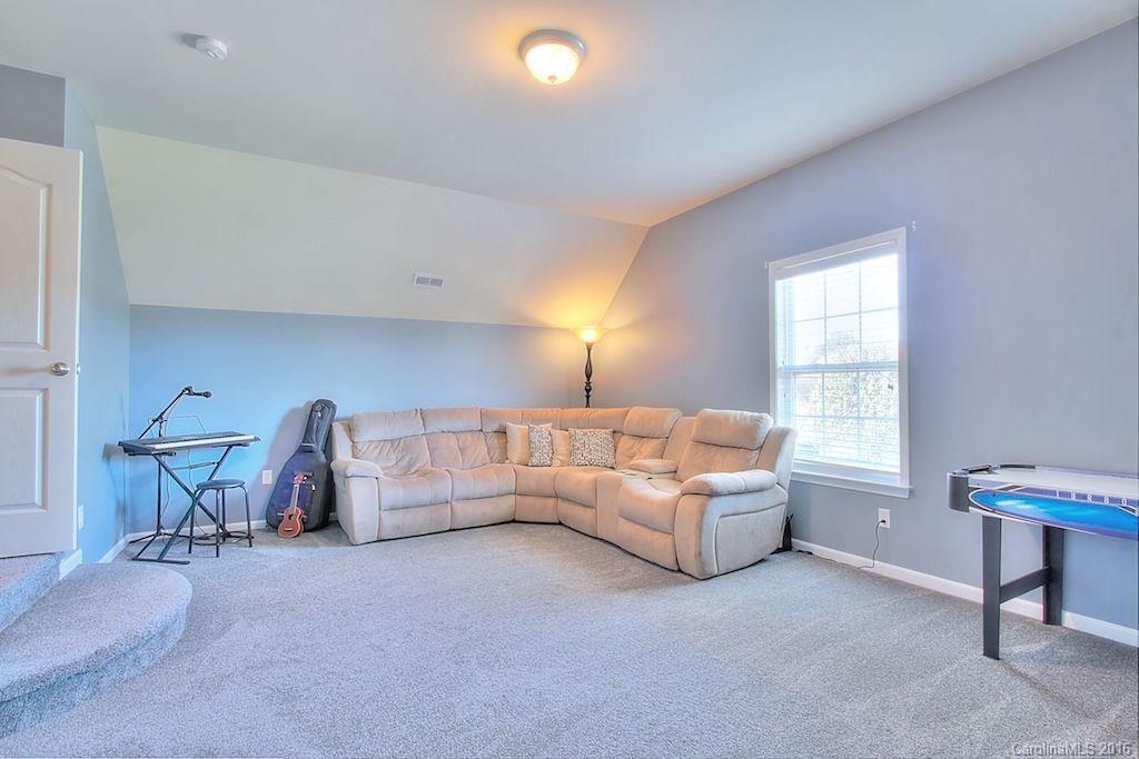 Hunter Oaks - Residential