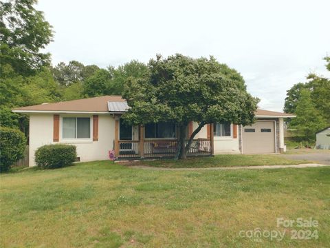 Single Family Residence in China Grove NC 1040 Flat Rock Road.jpg