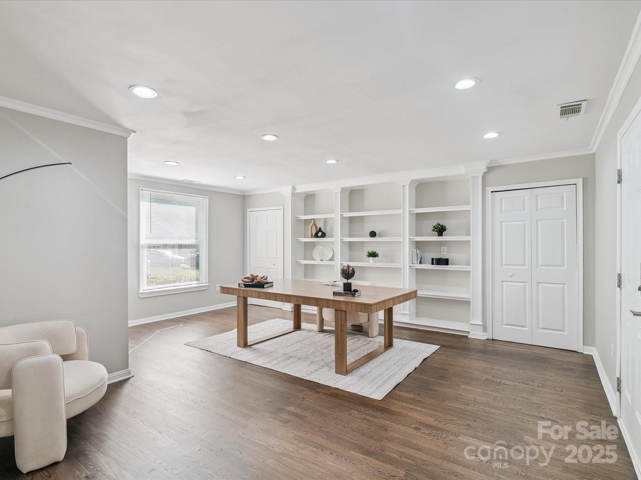 Lawyers Station - Residential