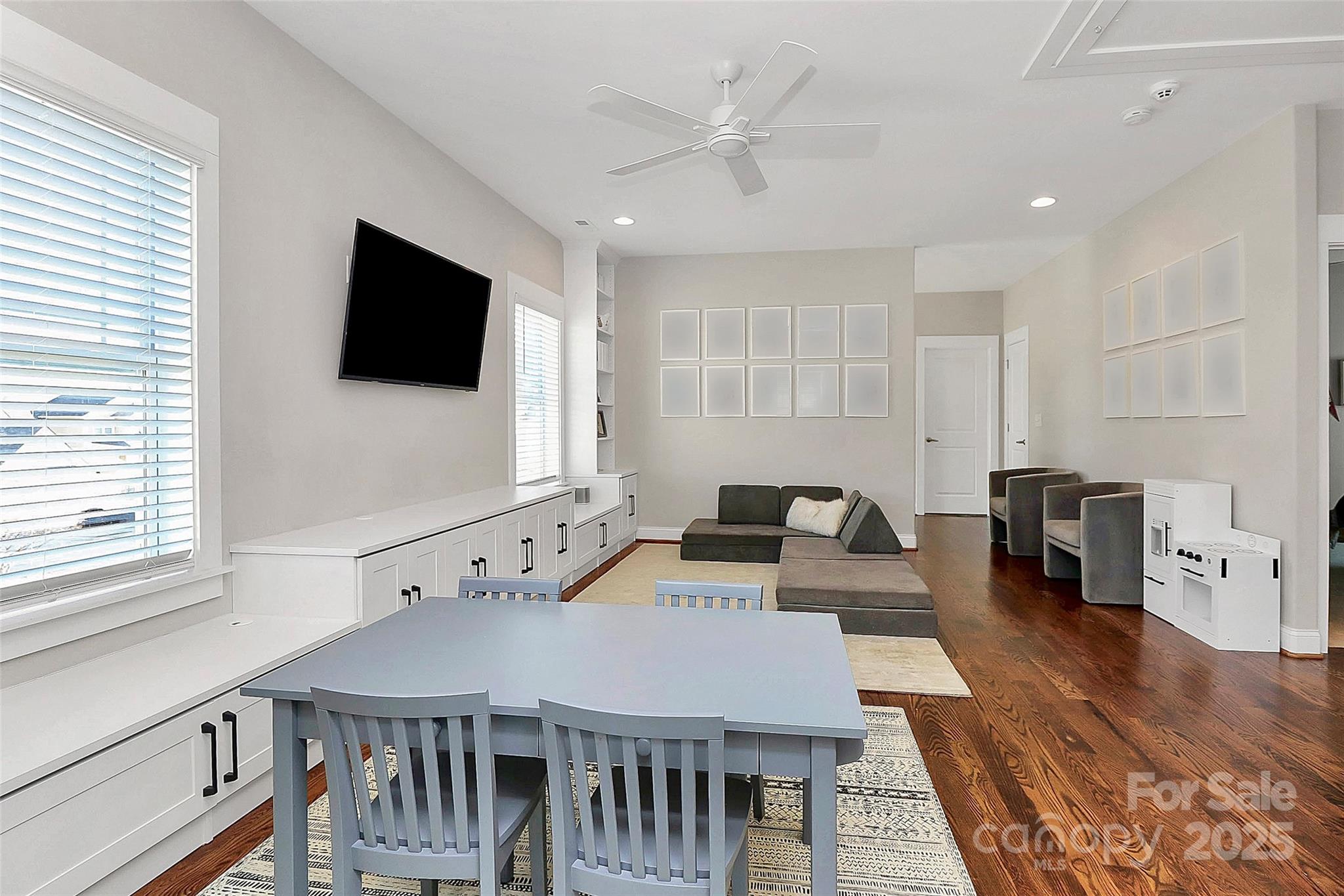 Riverwalk - Residential