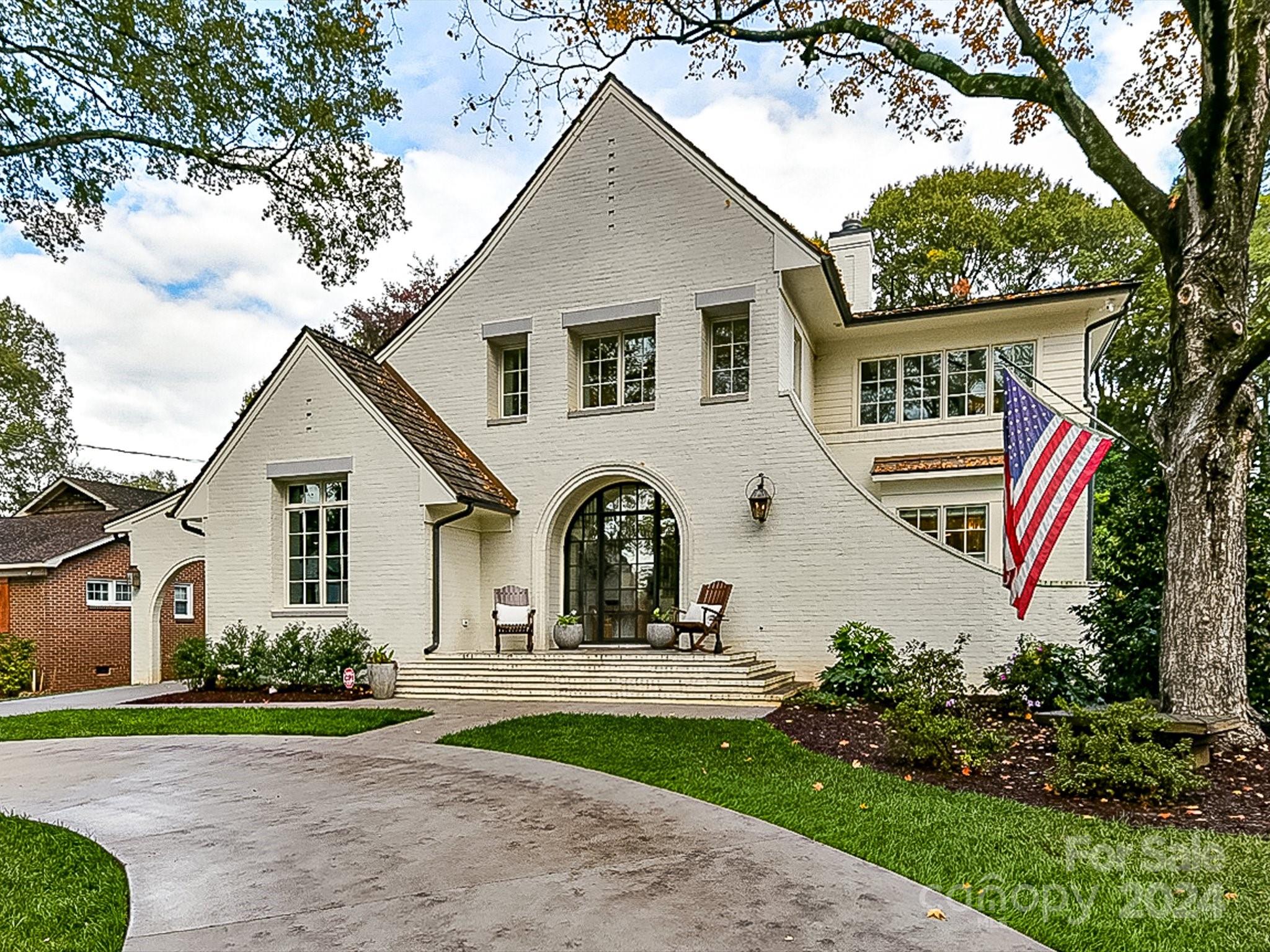 1401 Heather Lane