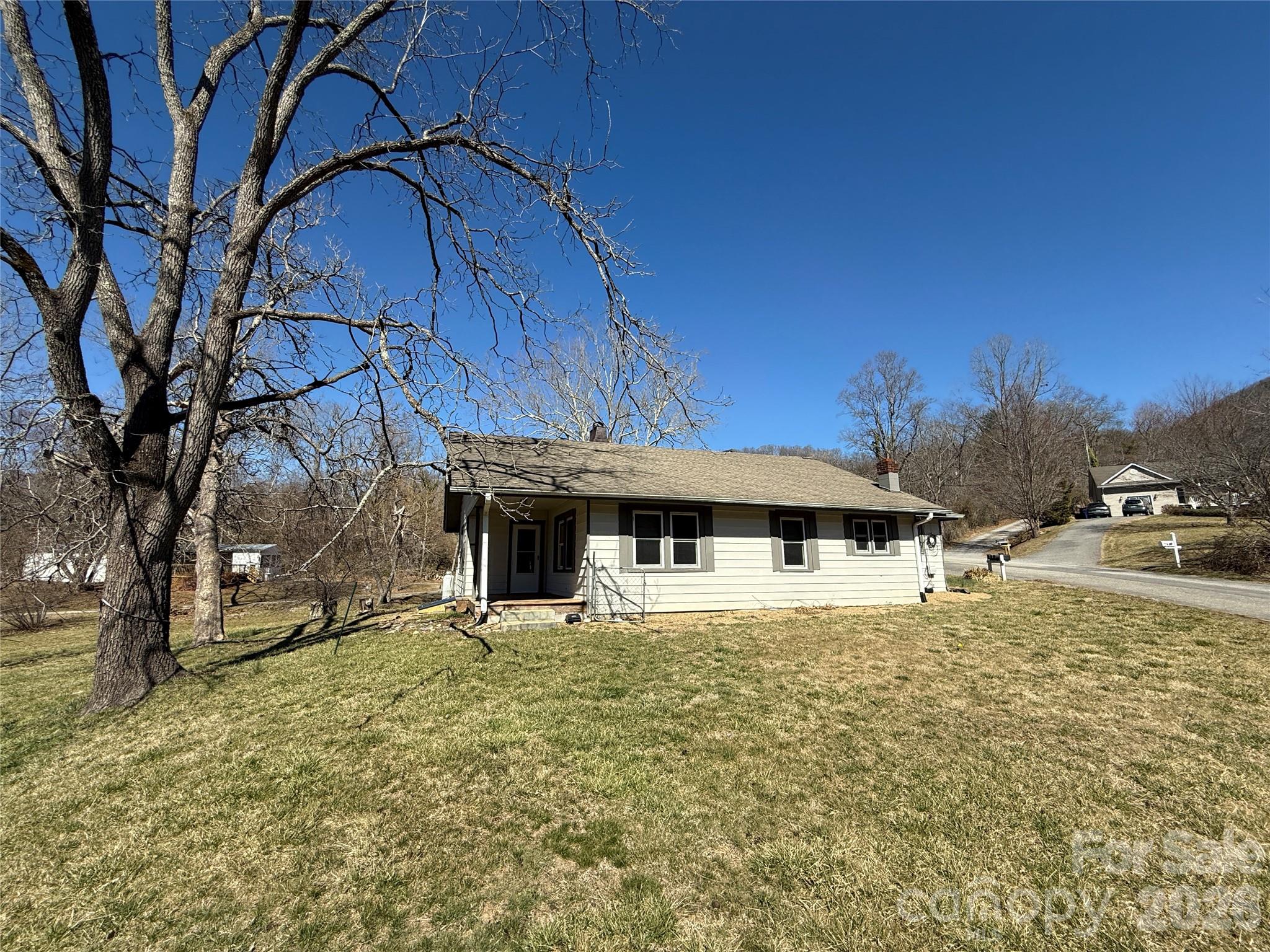 40 Little Knob Road